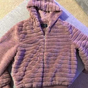 Love tree kids size large WARM jacket